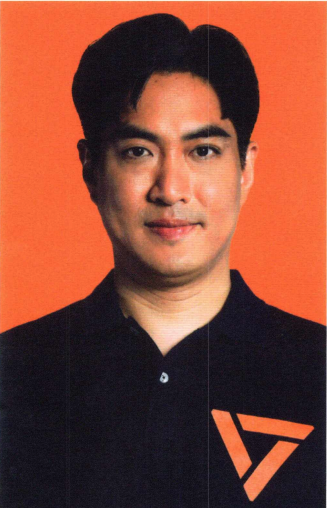 นายชัยวัฒน์ สถาวรวิจิตร